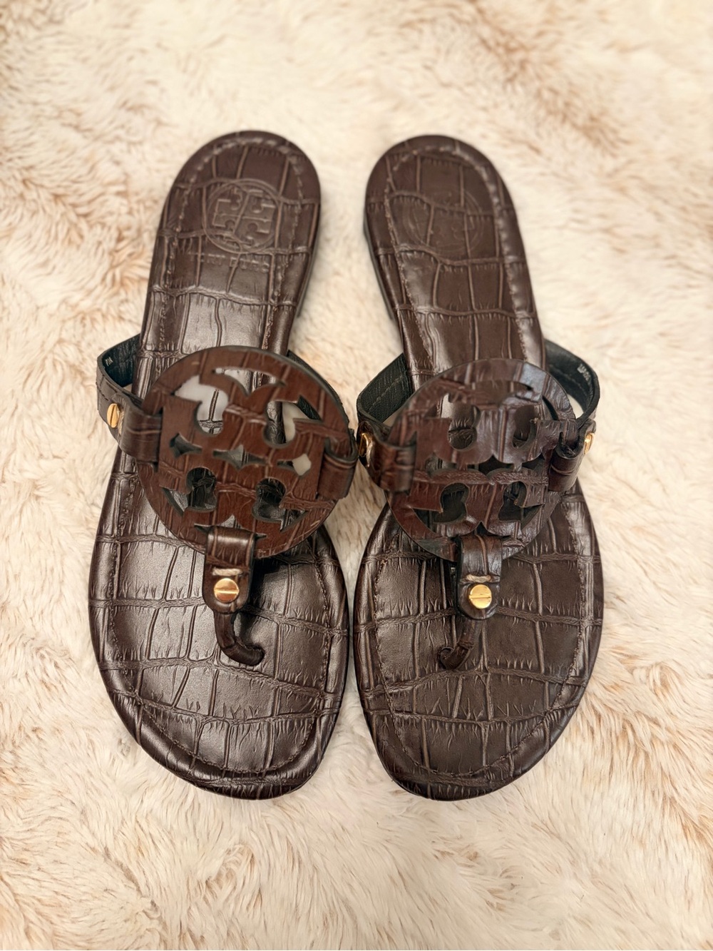 Tory Burch Brown Croc Embossed Miller Flat Thong Sandals Size 7M
